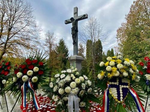 123216282 2242633709200814 3753158197039641116 n