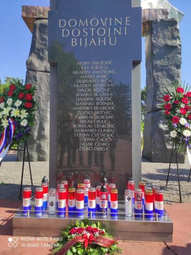 192277322 2455575707906612 4725915908344205342 n