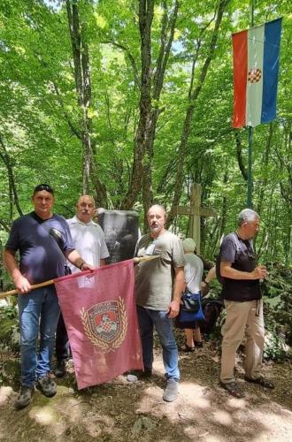 203727385 2476297332501116 2898244402859736111 n