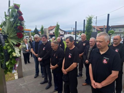 15 (1) (1) (1) (1) (1) (1)