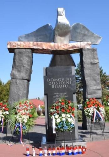 384243480 274977905503971 1114766945417301213 n