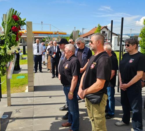 3 (1) (1) (1) (1) (1) (1)