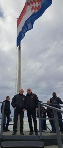 400867384 301578152843946 4964880907801817530 n