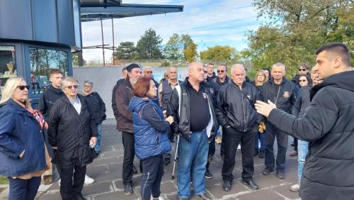 403070629 301578039510624 7607121287322168833 n