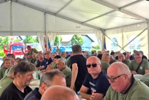 4 (1) (1) (1) (1) (1) (1) (1) (1) (1) (1) (1)