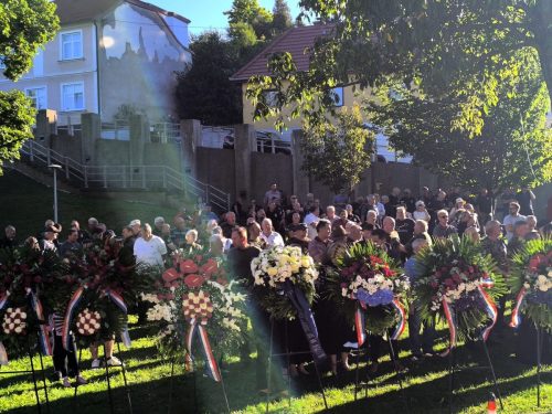 549774892 781628214838935 4601603555459557685 n (1)