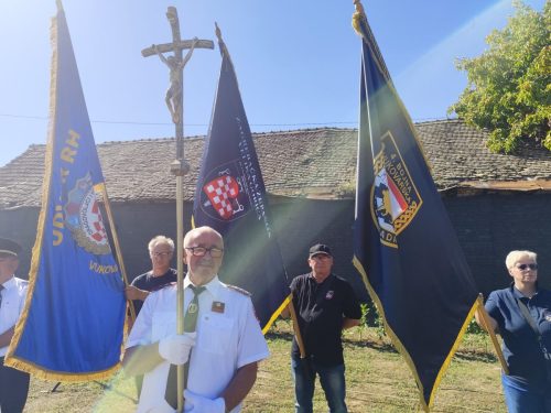 552824787 785537407781349 1501128361003317773 n