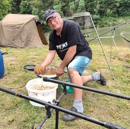 9 (1) (1) (1) (1) (1)