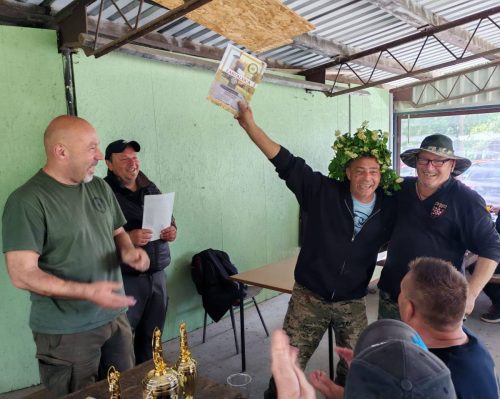 9 (1) (1) (1) (1) (1) (1) (1) (1) (1) (1) (1) (1)